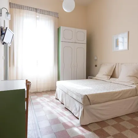 Italia Szálloda Pineto