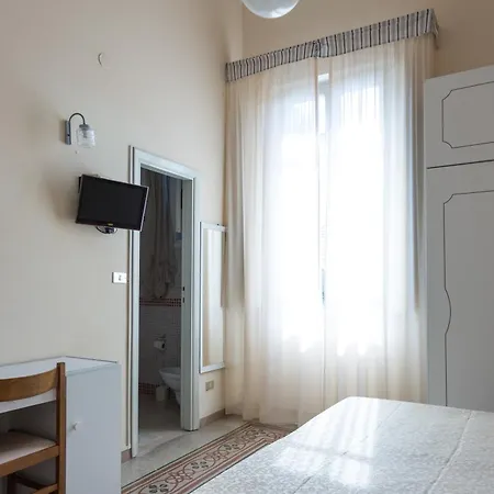 Szálloda Italia 3*